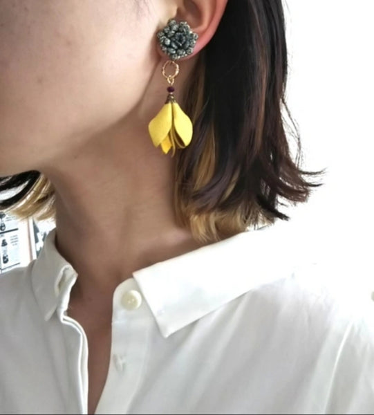 Chrysanthemum【Two way earrings】
